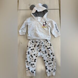 Disney Mickey Mouse Outfit Sweatshirt Pants Set Gray Hoodie Boys Baby 18 Month